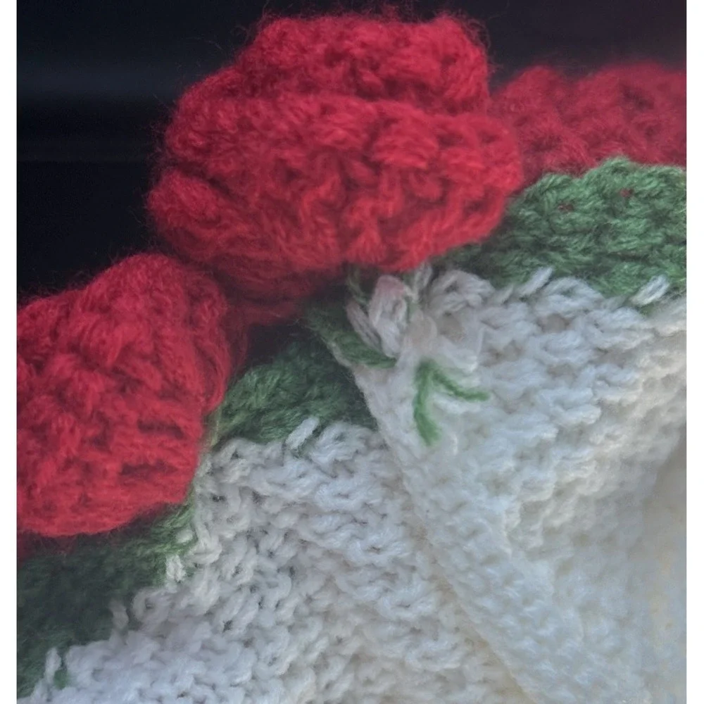 Handmade Crochet Flower Bouquet Blanket Red Rose 2-in-1 Transforming Throw Gift